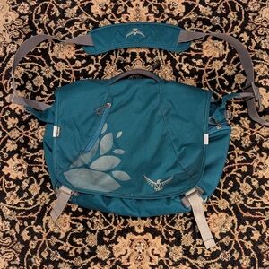 Osprey Flap Jill Courier Teal Messenger Bag with Adjustable Strap